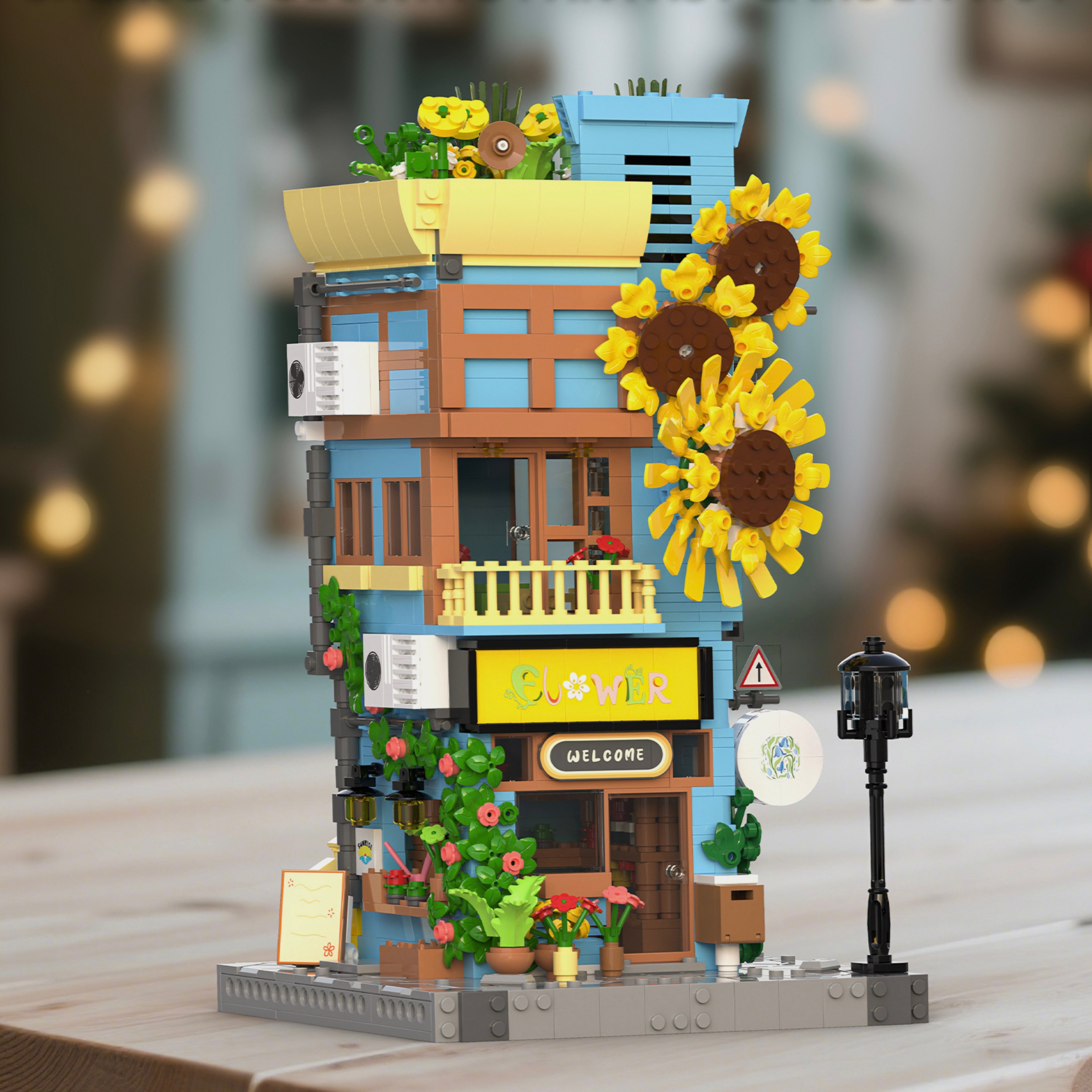 Brick MOC The Sunflower House | 1582pcs - Brick Car Merchant