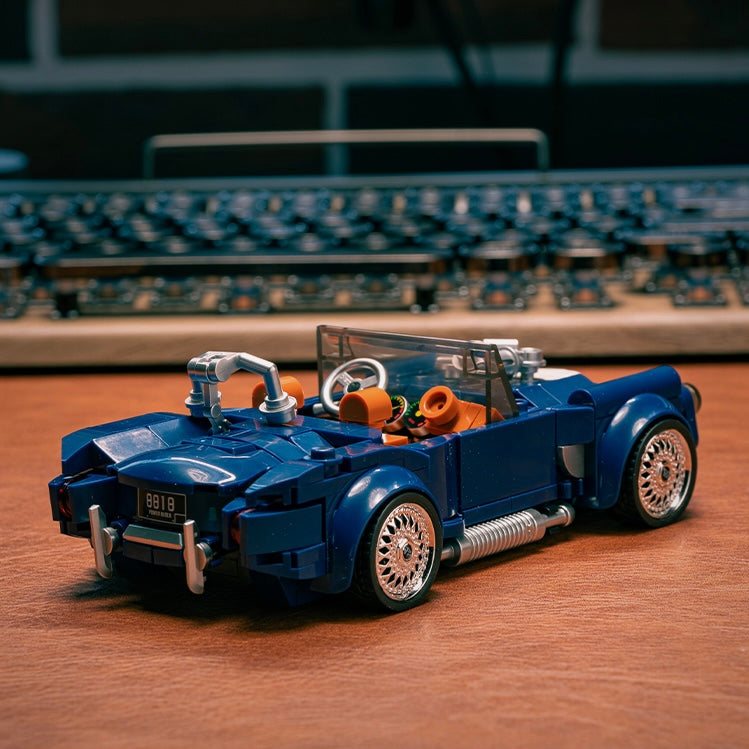 Brick MOC 60s Roadster 427 - Brick Car Merchant