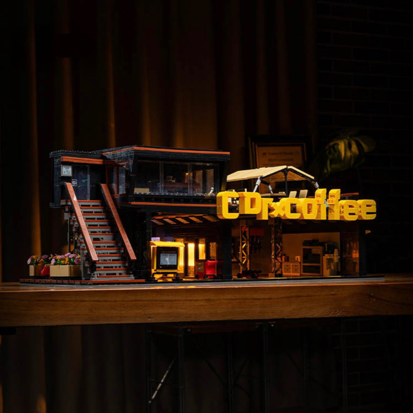 Brick MOC Coffee Car Club | 2498pcs - Brick Car Merchant