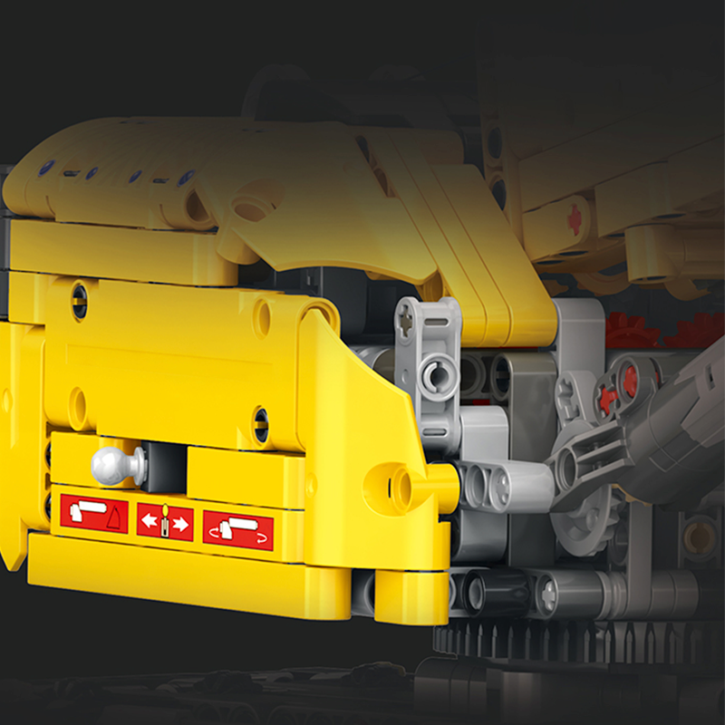 Brick MOC Crane Truck Remote Control | 2205pcs - Brick Car Merchant