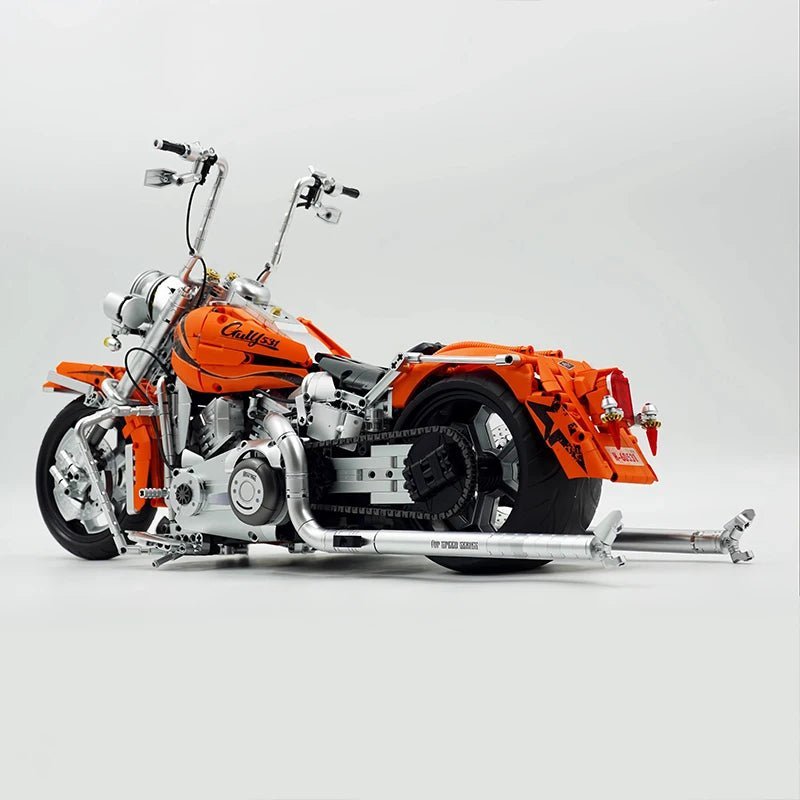 Brick MOC Custom V-Twin Street Bagger | 2392pcs - Brick Car Merchant