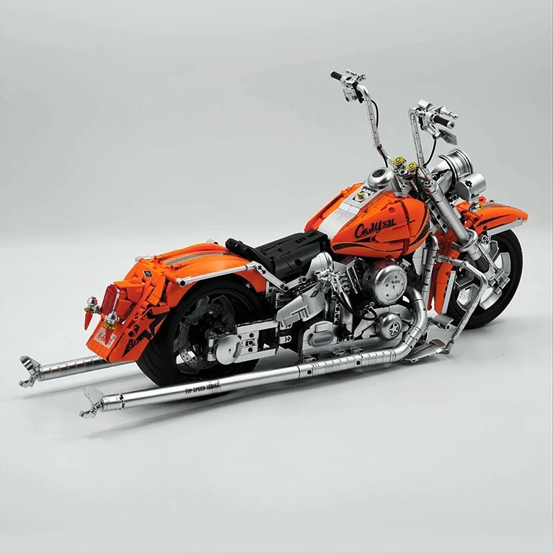 Brick MOC Custom V-Twin Street Bagger | 2392pcs - Brick Car Merchant