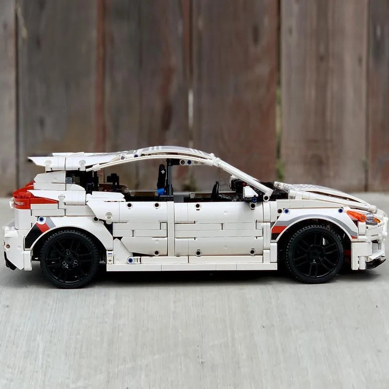 Brick MOC Ford Focus RS MK3 | Remote Control, Opening Features, 2990 pcs - Brick Car Merchant