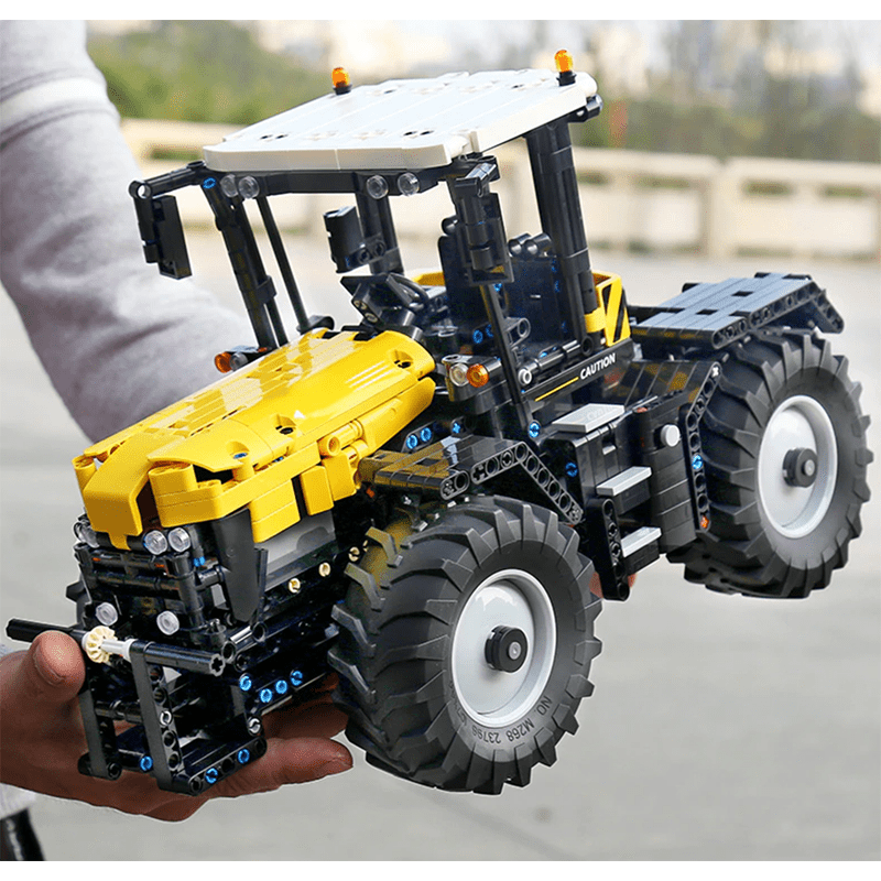 Brick MOC High-Speed Farm Tractor | 2596pcs - Brick Car Merchant