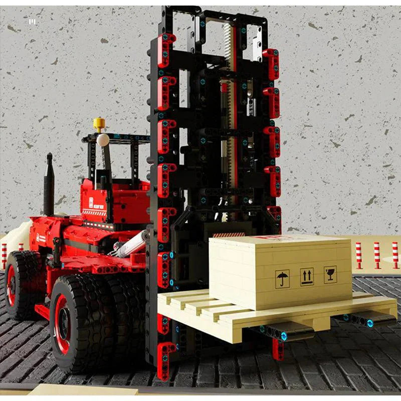 Brick MOC RC Heavy-Duty Forklift | 2015pcs - Brick Car Merchant