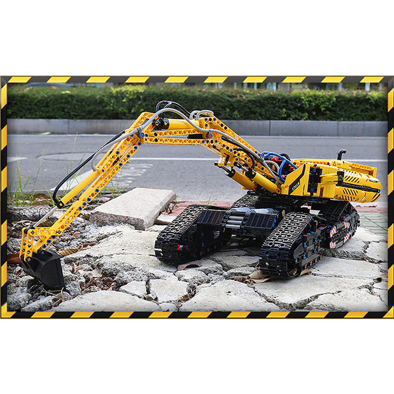 Brick MOC RC Morphing Excavator | 2236pcs - Brick Car Merchant