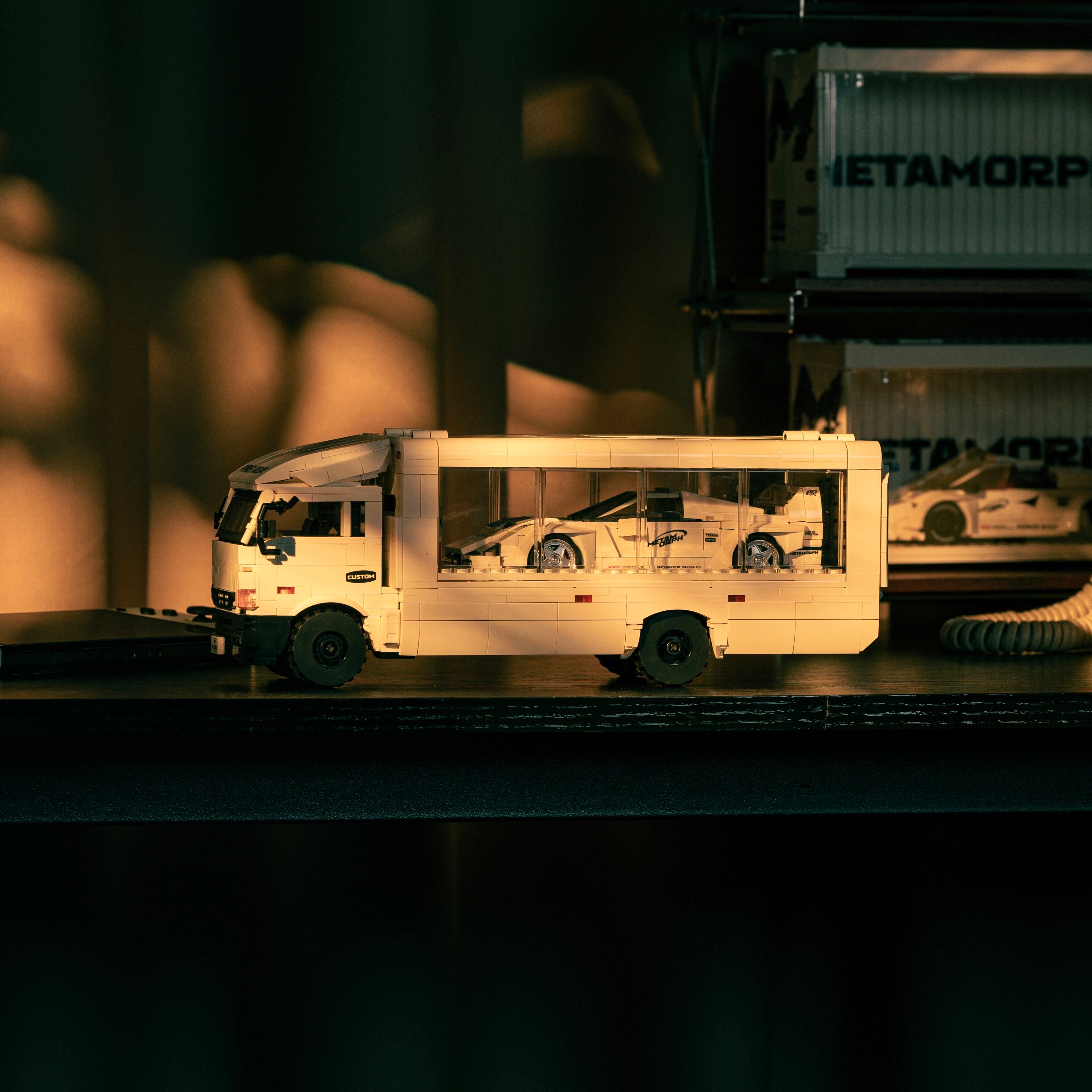 Brick MOC Transporter Truck - Brick Car Merchant