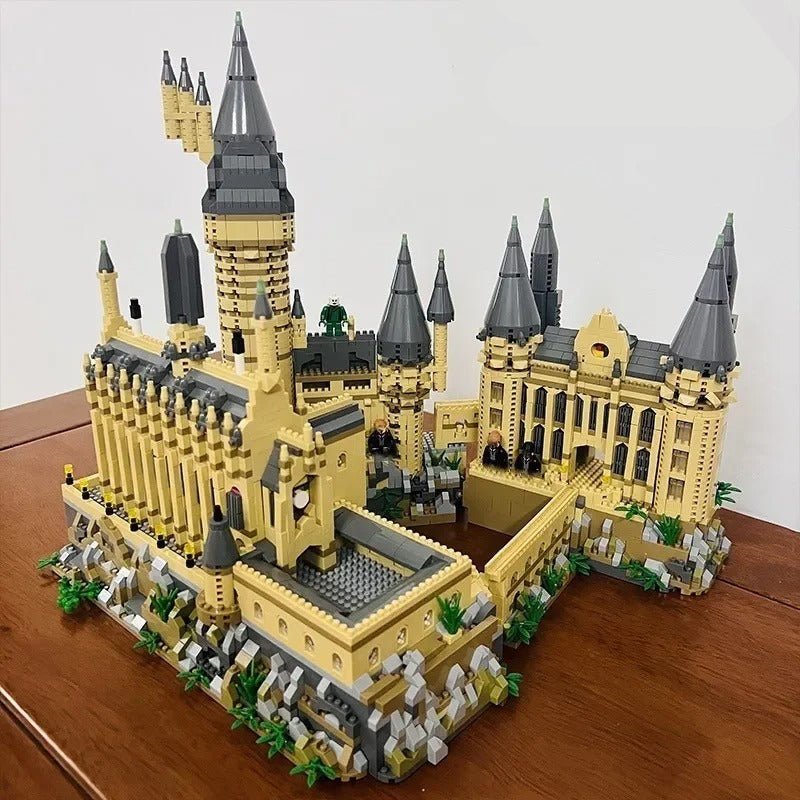 Brick MOC Hogwarts Magic School | 6369pcs - Brick Car Merchant