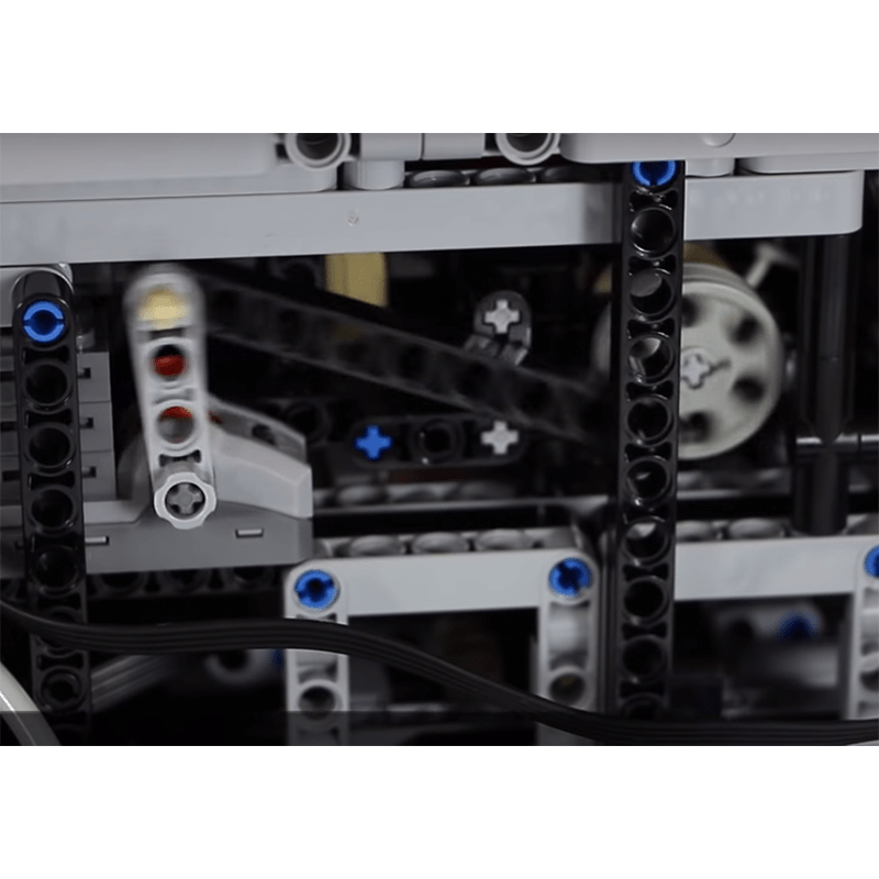 LEGO MOC Pneumatic Airport Rescue Truck | 6653pcs - Brick Car Merchant