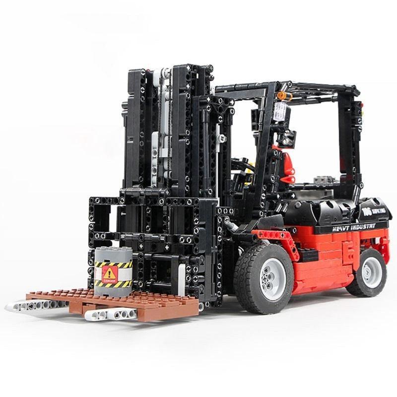 LEGO MOC RC Industrial Forklift | 1719pcs - Brick Car Merchant