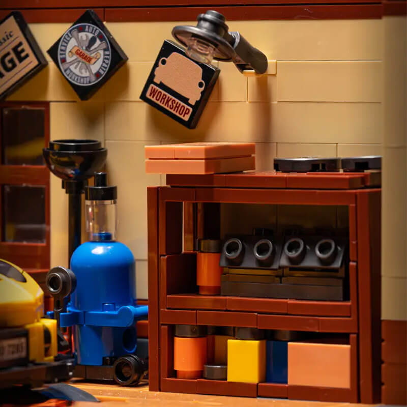 Brick MOC Vintage Auto Garage | 749pcs - Brick Car Merchant