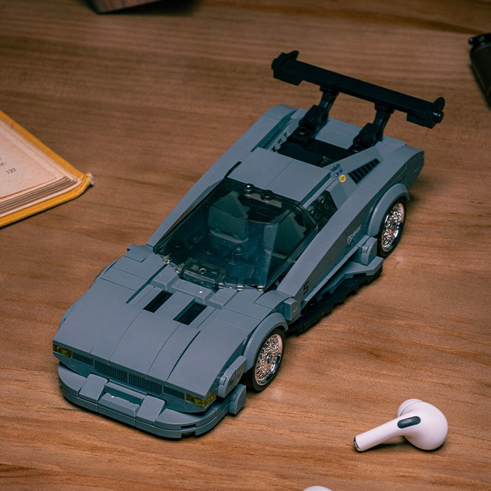 Brick MOC 70s German Legend - Brick Car Merchant