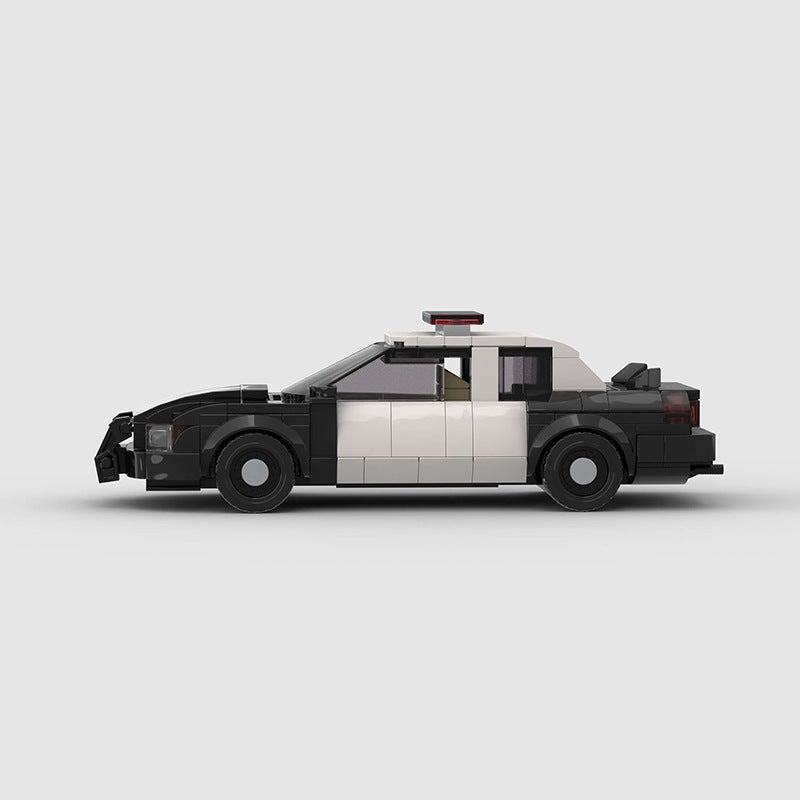 Brick MOC Ford Crown Victoria Police V2 - Brick Car Merchant