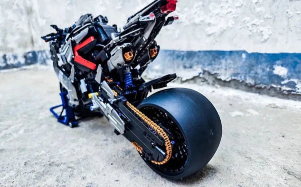 Brick MOC Hyper Naked Street Bike | 2426pcs - Brick Car Merchant