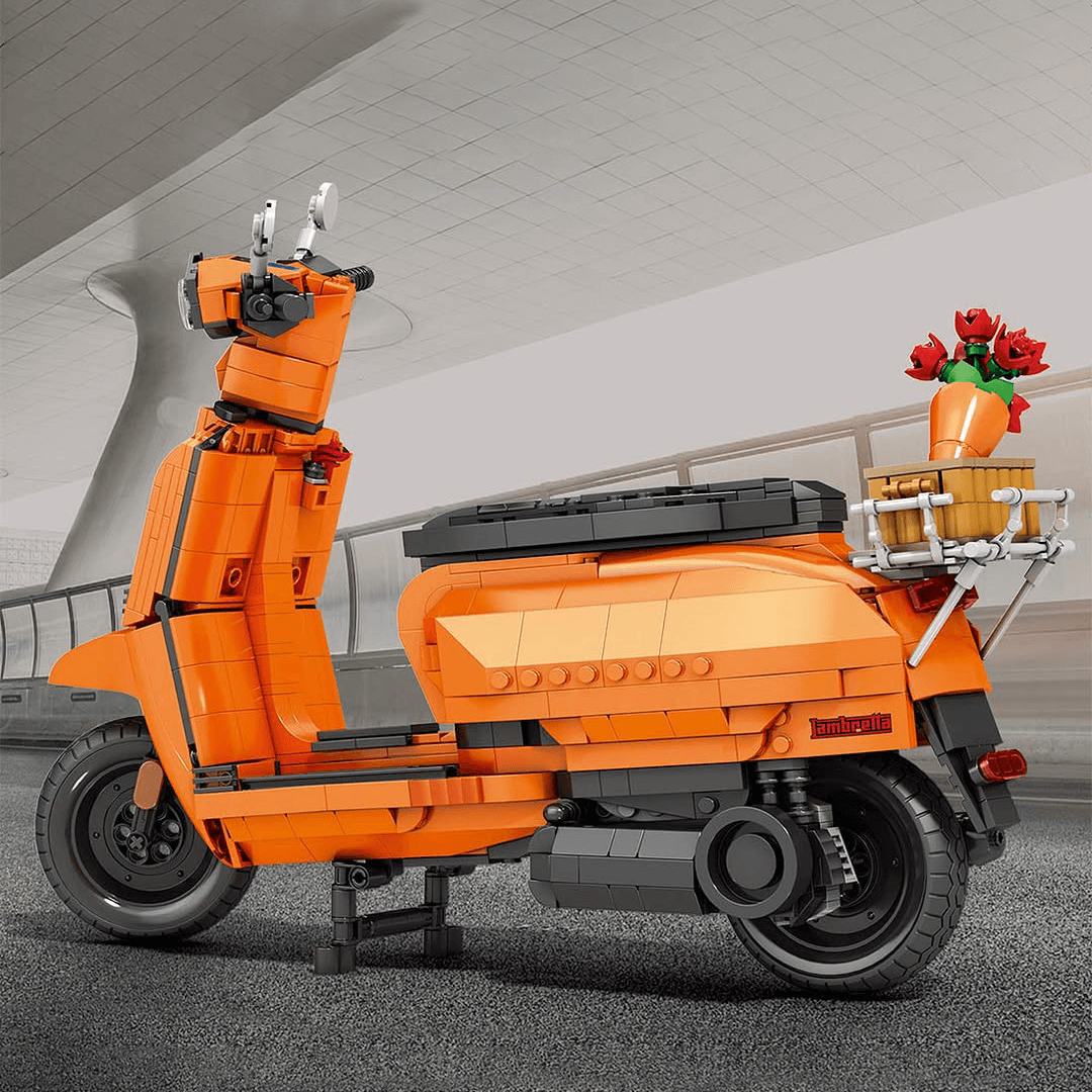 Brick MOC Lambretta V200 Special | 1168pcs - Brick Car Merchant