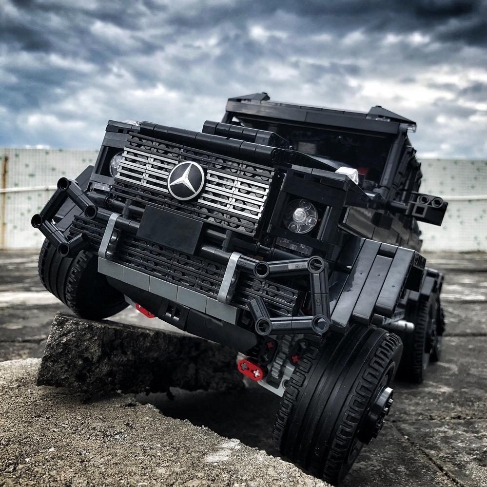 Brick MOC Mercedes G63 AMG, Brabus G800 6x6 Off-Road Pickup SUV | Remote Control, All-Terrain Off-Roading, Exclusive XL Tyres, Gear Shifter, Opening Features, Detailed Linkage and Differential, 6WD, Openable Sunroof, 3300pcs - Brick Car Merchant