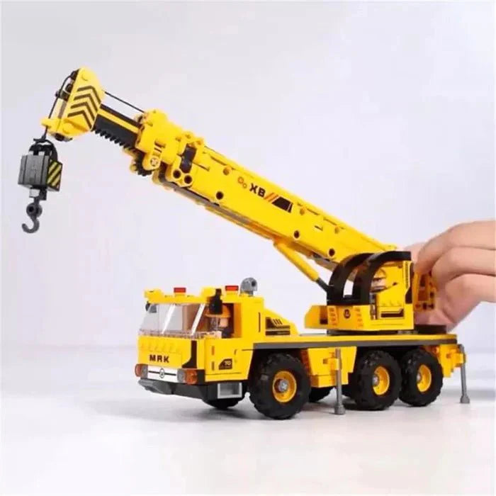 Brick MOC Mobile Crane Truck Model | 657pcs - Brick Car Merchant