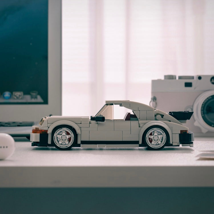 Brick MOC Porsche 930 Classic Turbo - Brick Car Merchant