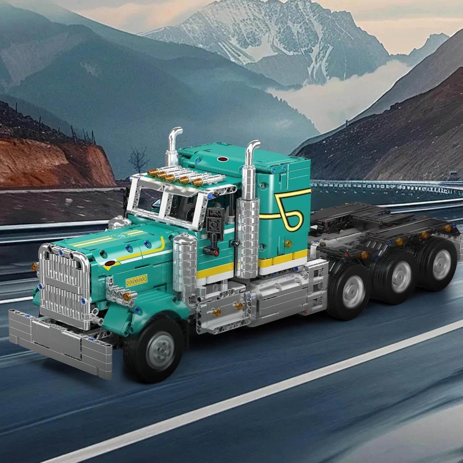 Brick MOC Remote Controlled American Truck | 2063pcs - Brick Car Merchant