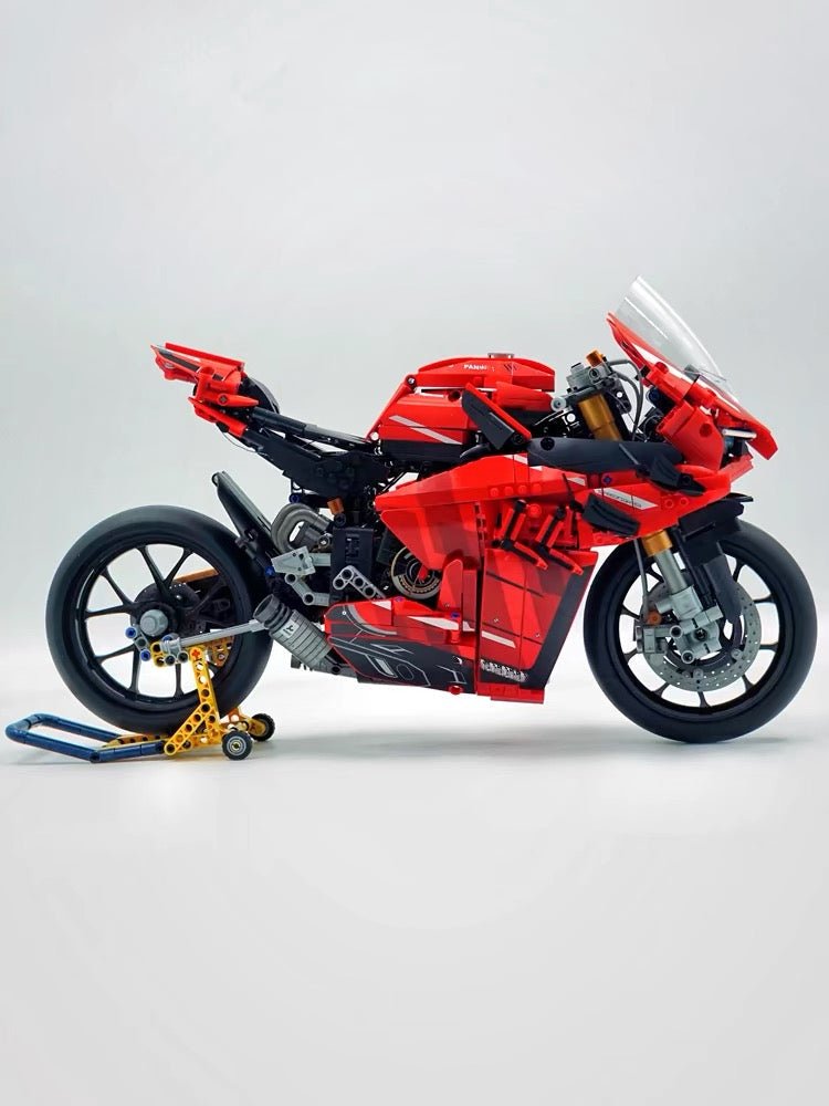 LEGO MOC High-Performance Superbike Concept – Red | 2129pcs - Brick Car Merchant