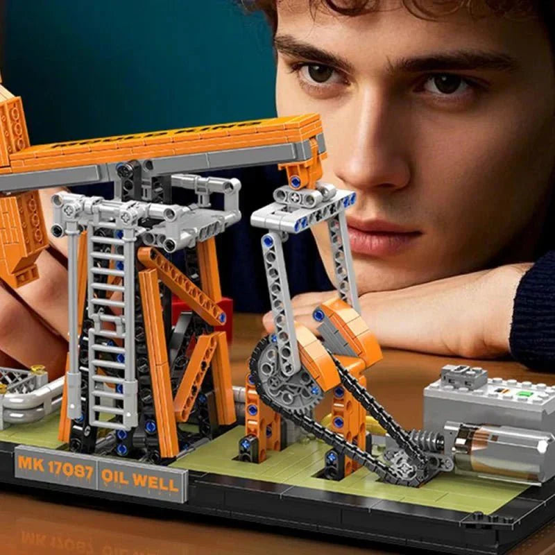 Brick MOC Motorized Oil Well Rig | 840pcs - Brick Car Merchant